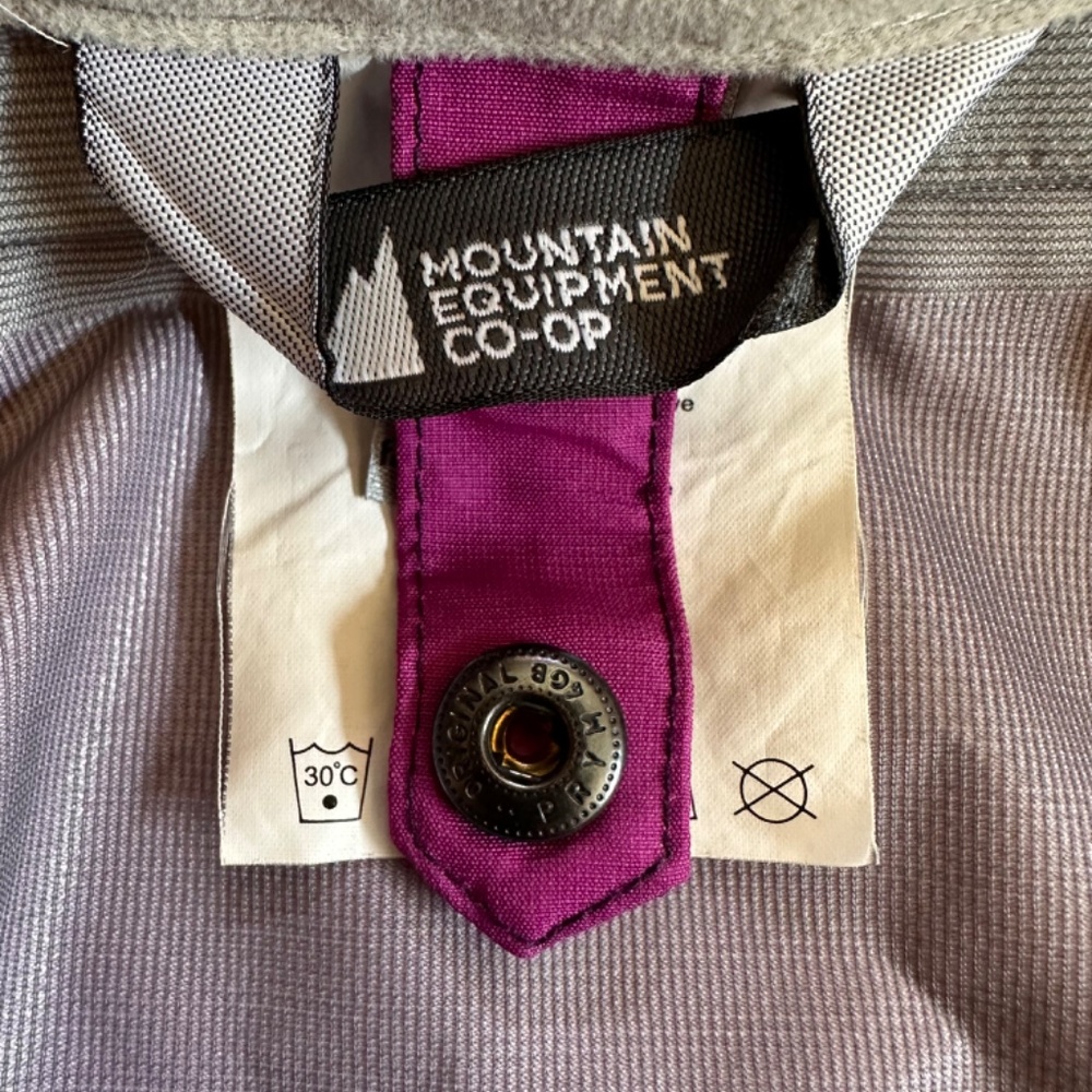 MEC waterproof shell jacket - Picture 4 of 6